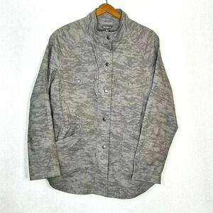 Eddie Bauer Button Up Women's Medium Jacket Cotton Spandex  Outdoor Camo Light